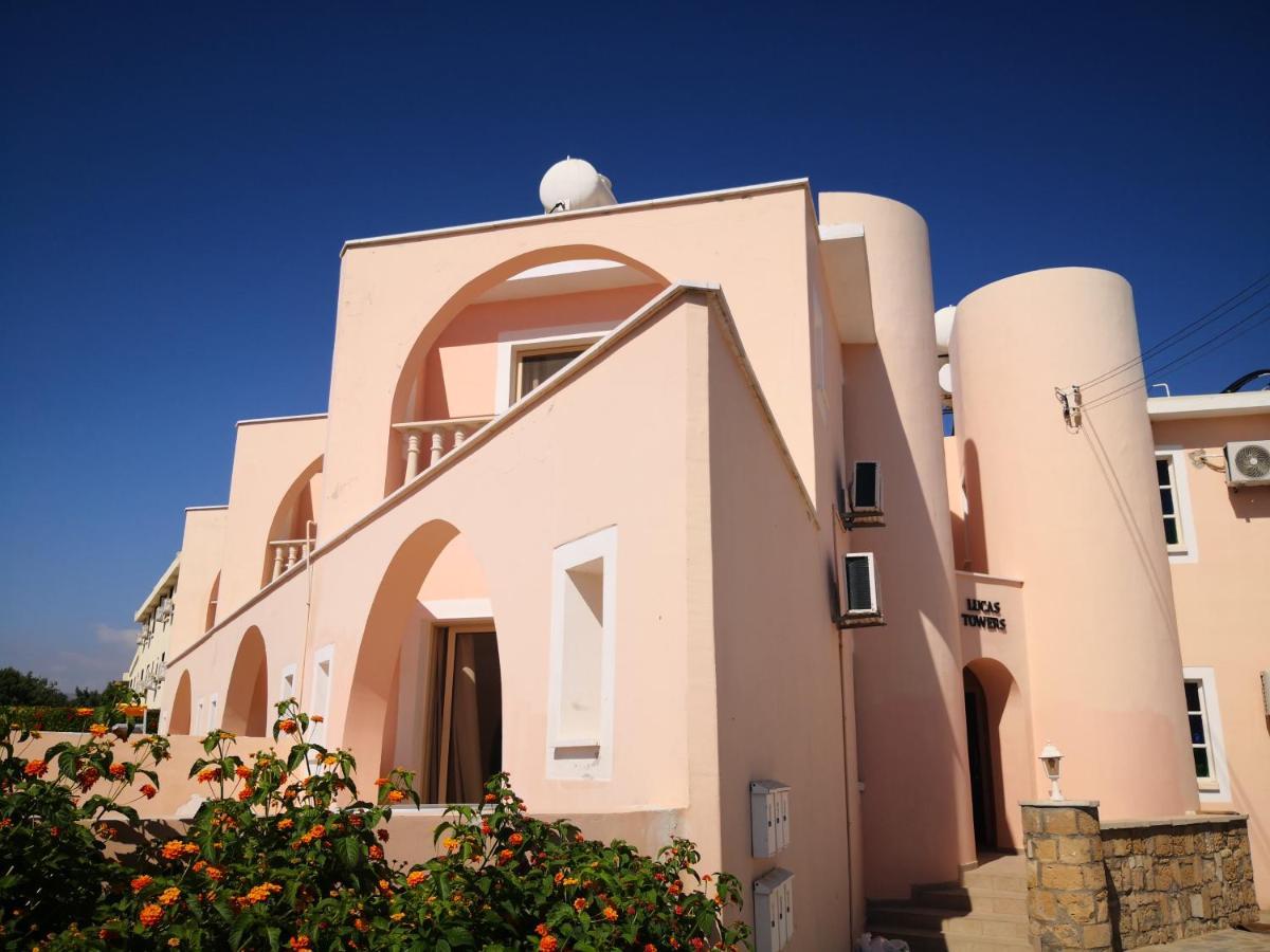 Seashell Apartments Pafos Exterior foto