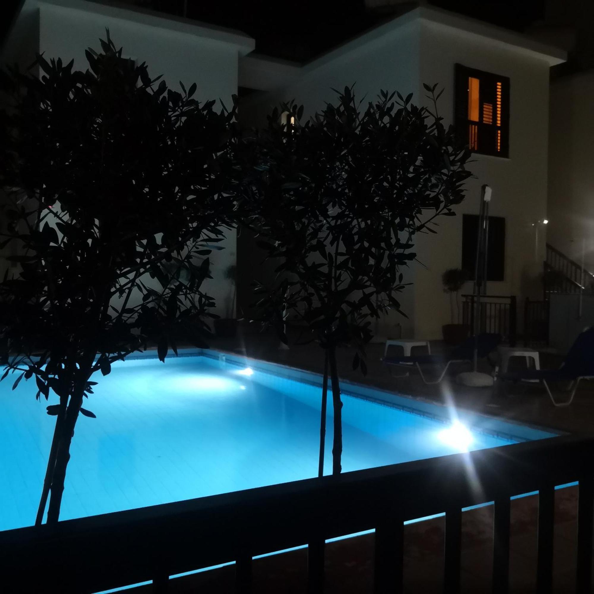 Seashell Apartments Pafos Exterior foto