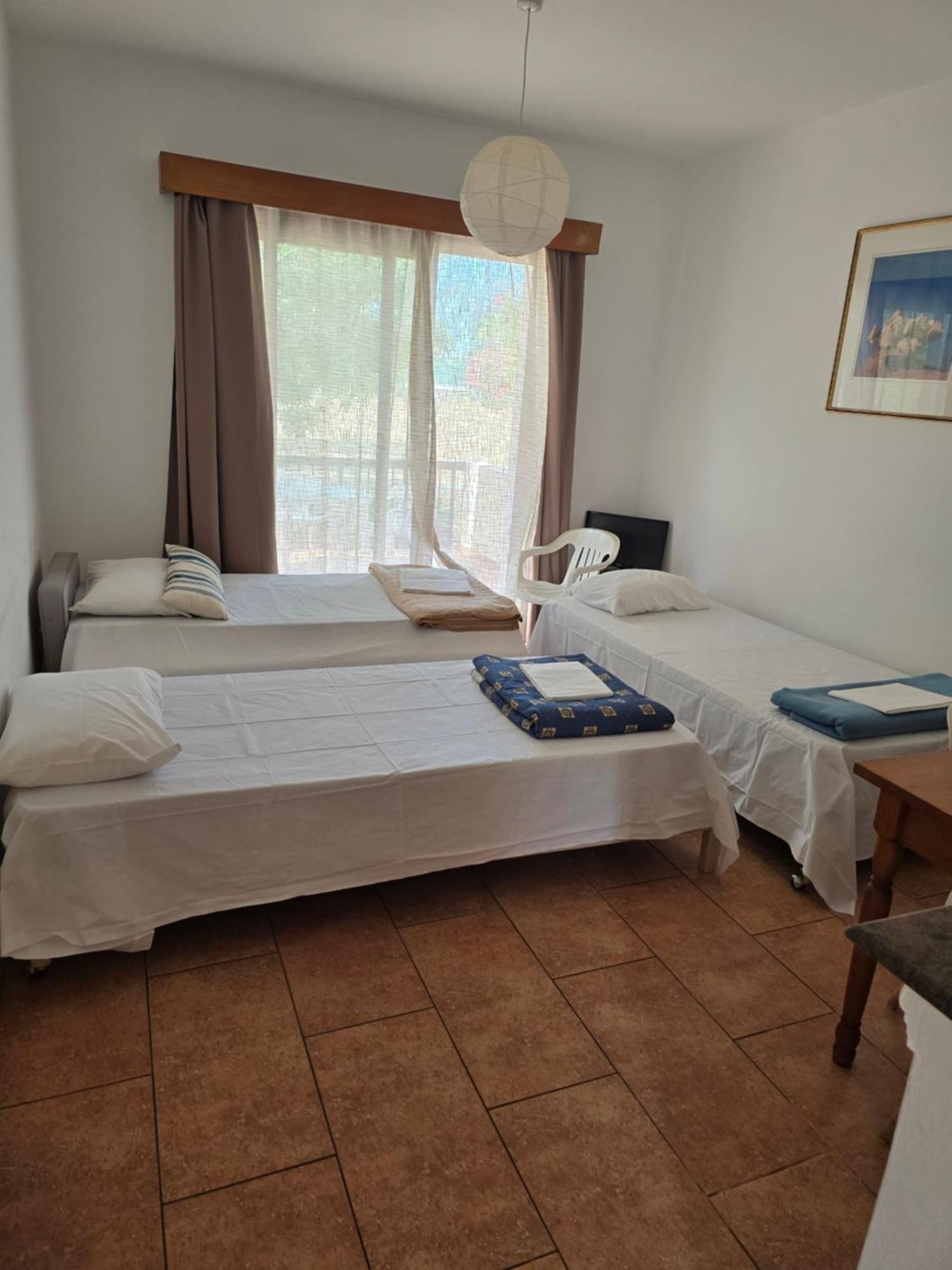 Seashell Apartments Pafos Quarto foto