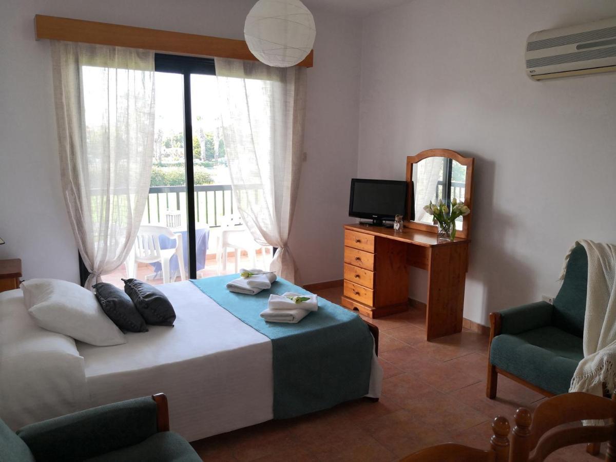 Seashell Apartments Pafos Exterior foto